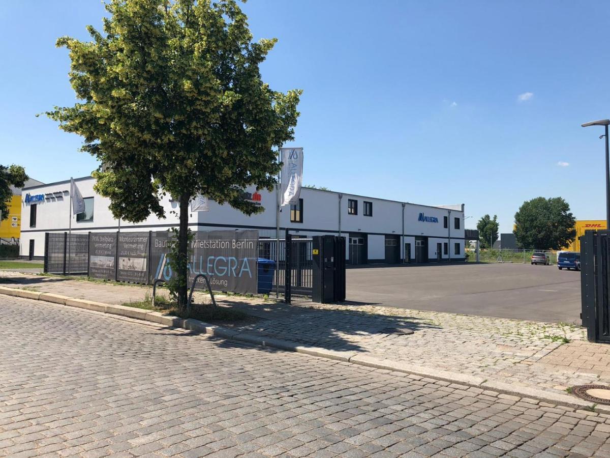 Monteurzimmer Berlin Pankow Mit Dachterrasse - Nur 10 Min. Von Der A10 - 3 Zimmer/ 7 Betten Extérieur photo